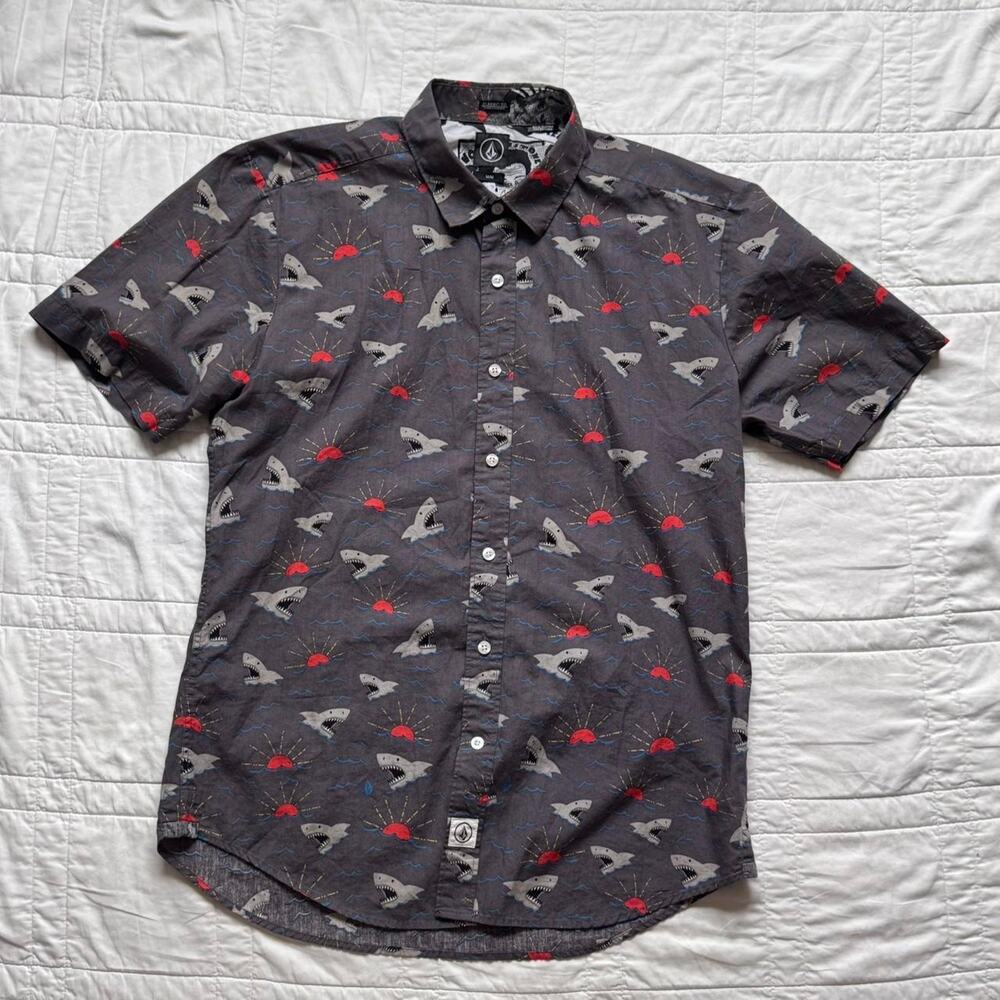 Shark button up shirt novelty print mens med volcom beachy skater resort - Picture 2 of 8